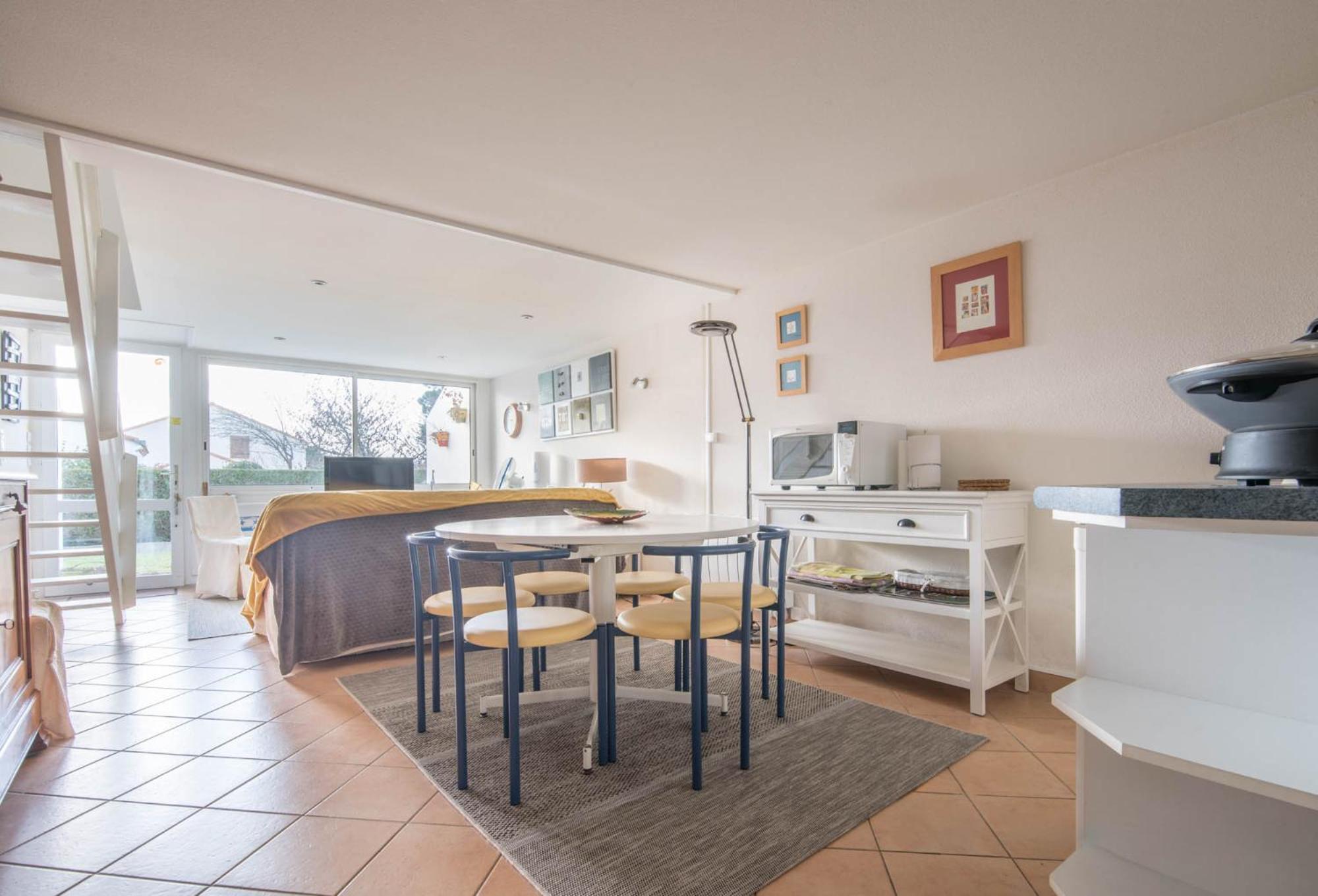 Maison Dans Residence Calme + Piscine A Pornic Εξωτερικό φωτογραφία